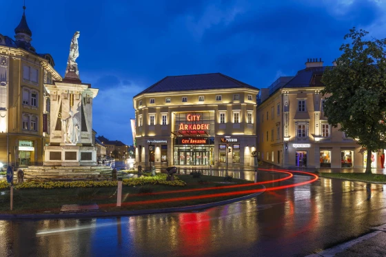 City Arkaden Klagenfurt: Abendansicht